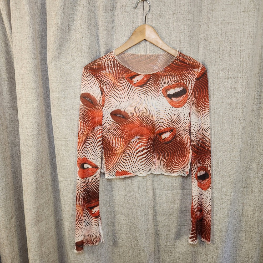 Shein Sheer Crop Top Women's S Red Lips Long Sleeve‎ Round Neck Side Slits